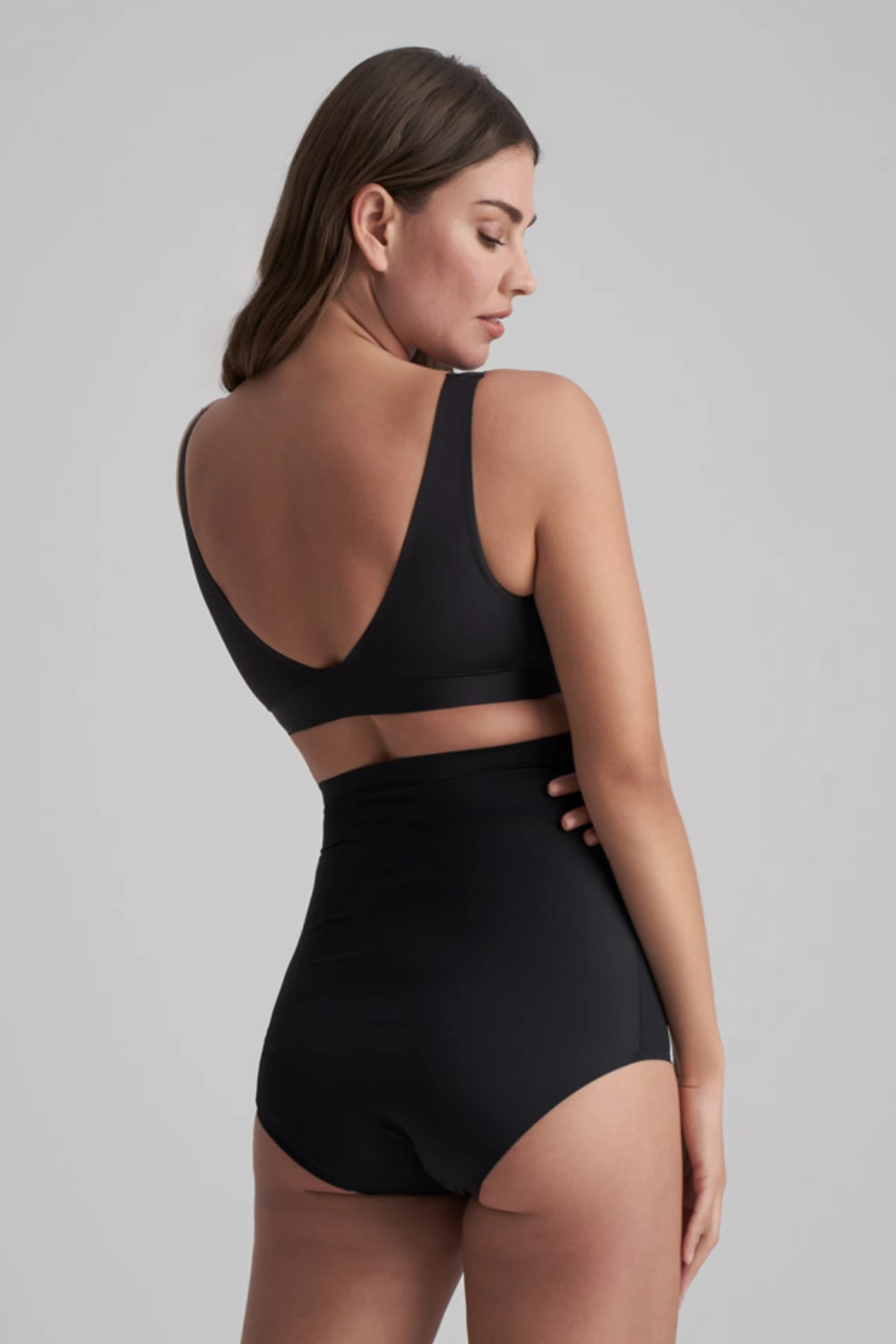 Deep Plunge Bra in Black